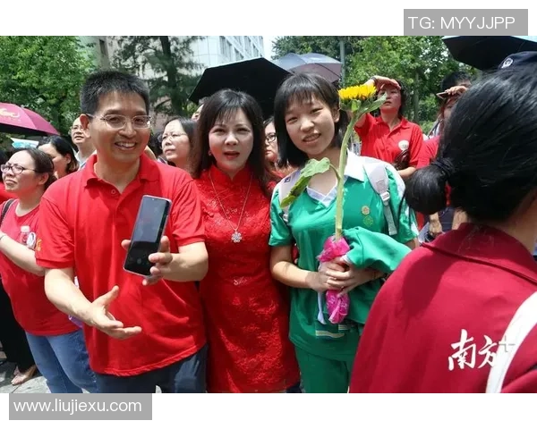 足球明星助力中考加油图片激励学子奋发向上勇攀高峰 足球明星助力中考加油图片激励学子奋发向上勇攀高峰